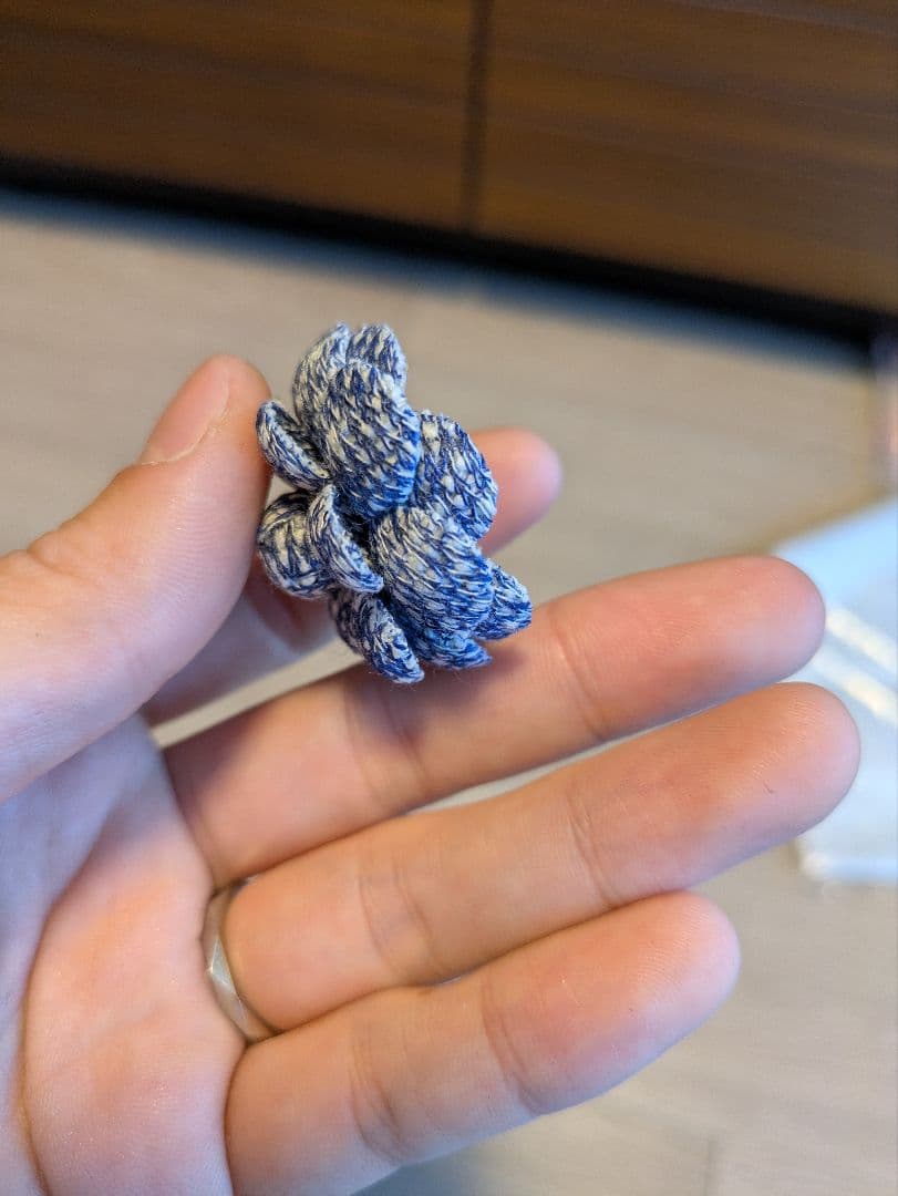 Chanel　シャネル　カメリア　ブローチ