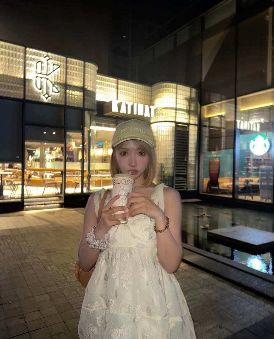 lily brown シアージャガードペプラムトップス