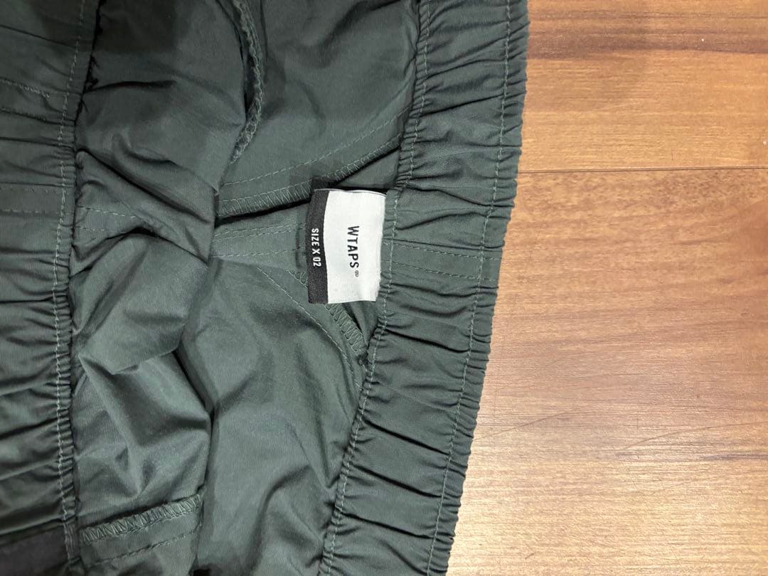 WTAPS　ショートパンツ カーキ　サイズ02