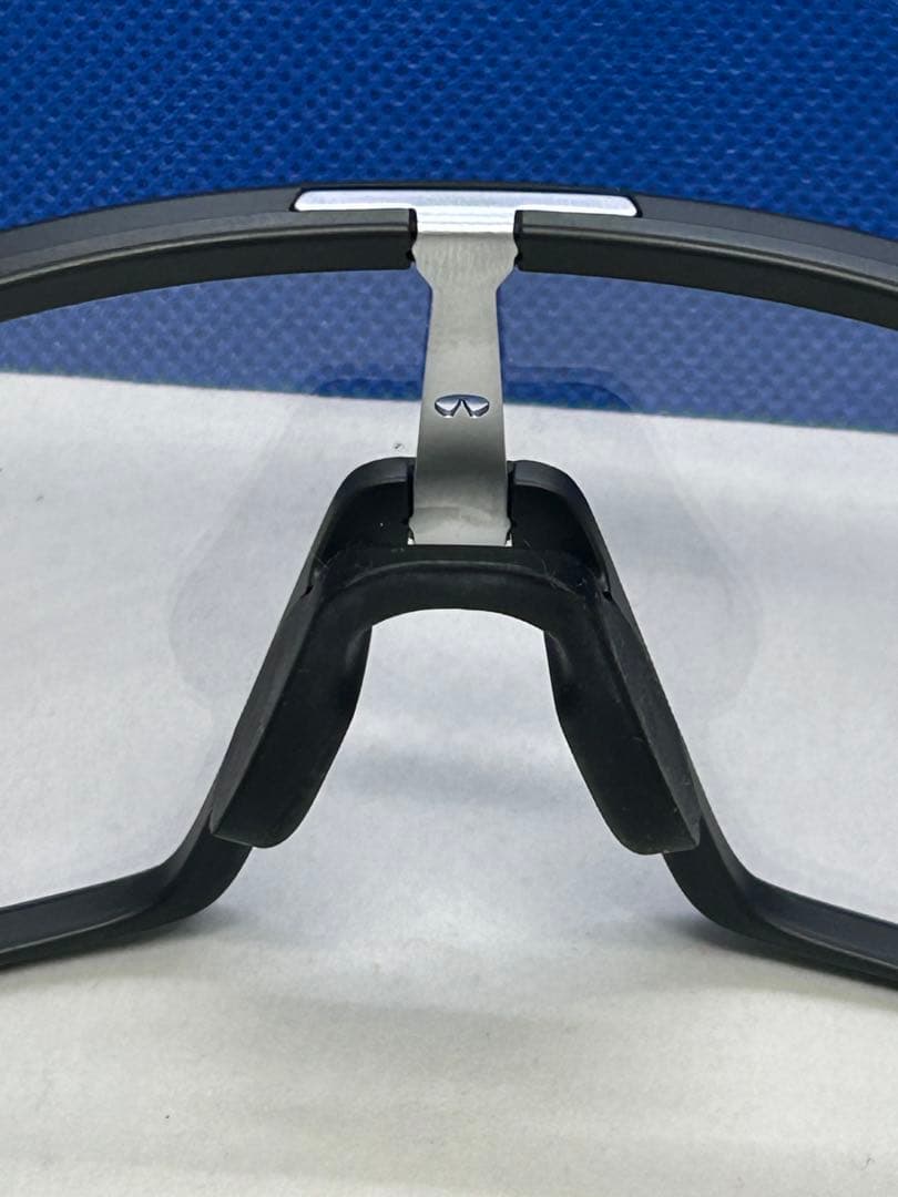 オークリー（Oakley）Sutroスートロ サングラス