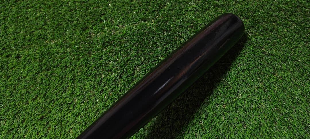 アンダーアーマー　柳田悠岐　木製バット　ながおか