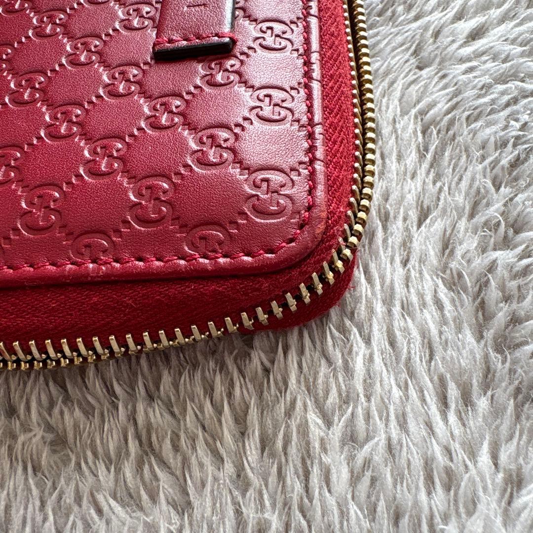 GUCCI GGパターン ケース 赤