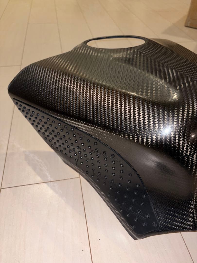 Yzf-R1(15〜)カーボンファイバー タンクカバー