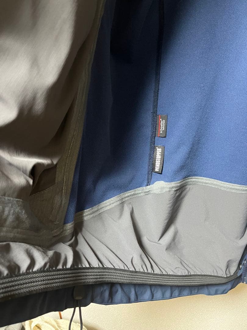  RECON SHELL （WINDSTOPPER）