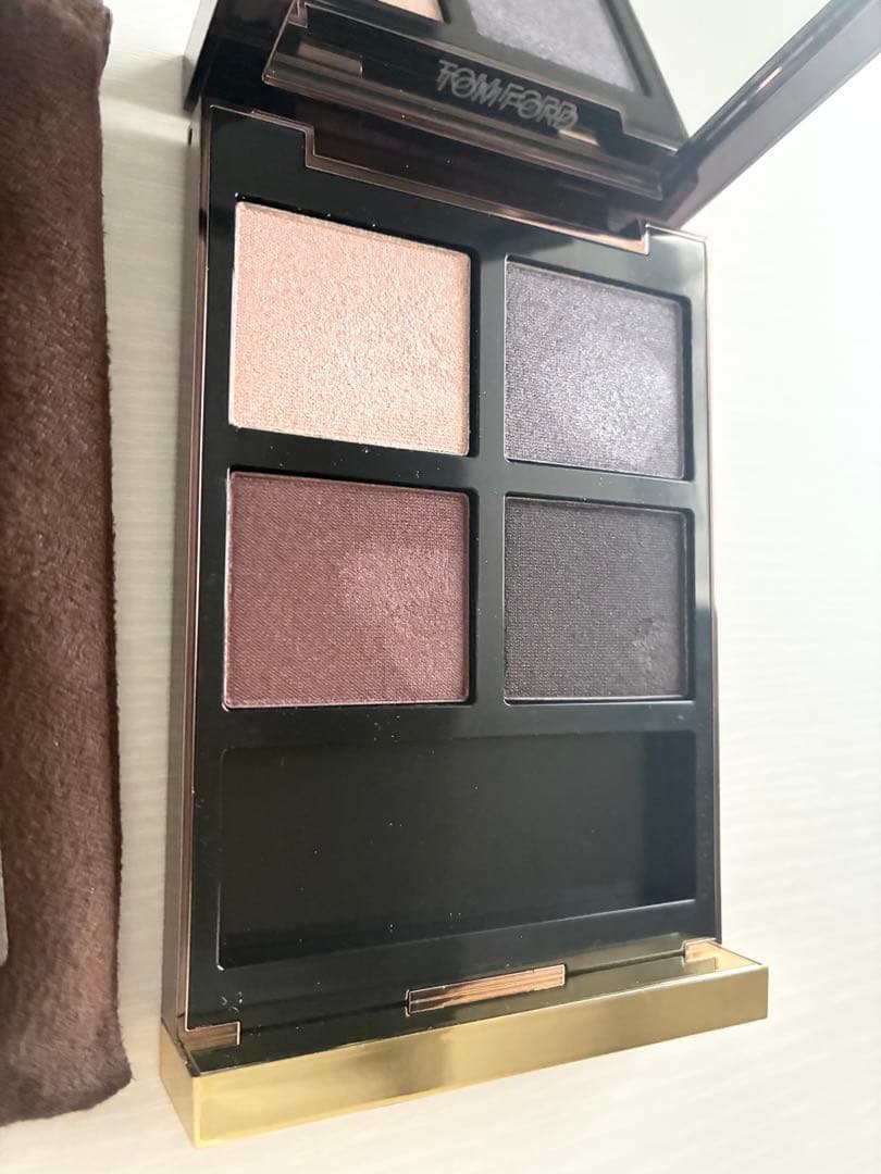 トムフォード アイカラークォード 39C バイオレット サテン 完売品