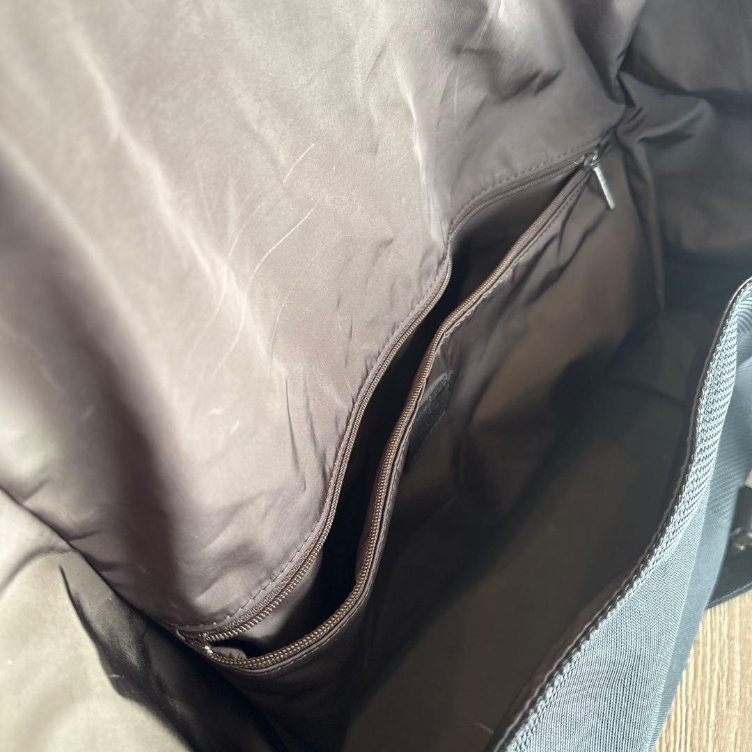 Louis Vuitton ブラック メッセンジャーバッグ