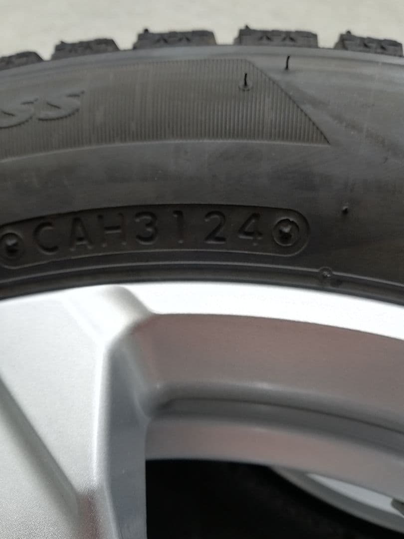 14インチ ブリザック スタッドレスタイヤ ホイールセット