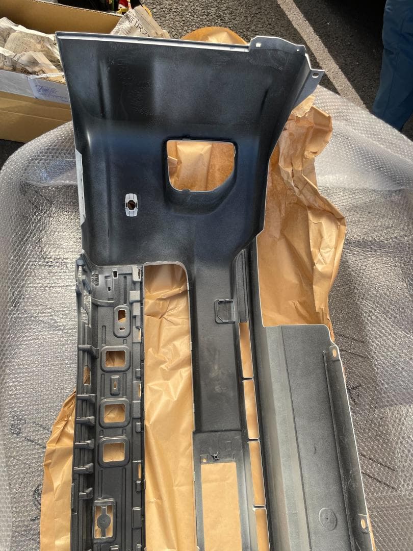 【ショウMEN】ハイエース　スーパーロング　ワイド　フロントバンパー　058