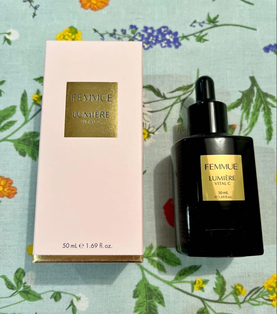 【お値下げ中】新品⭐︎BIGサイズ⭐︎FEMMUE ルミエールヴァイタルC 50ml