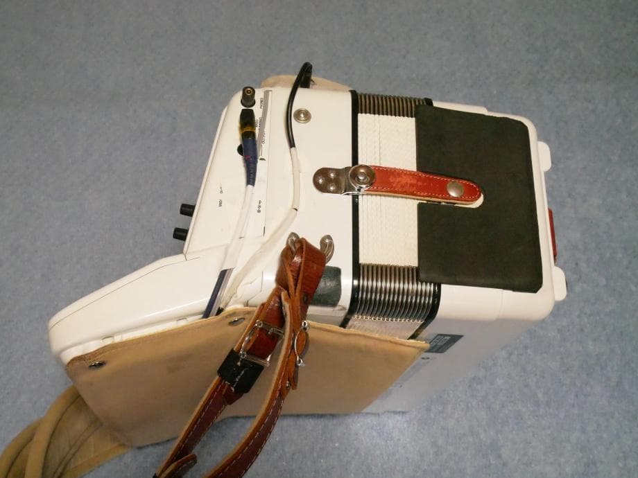 ローランドVアコーディオン　FR-3sb