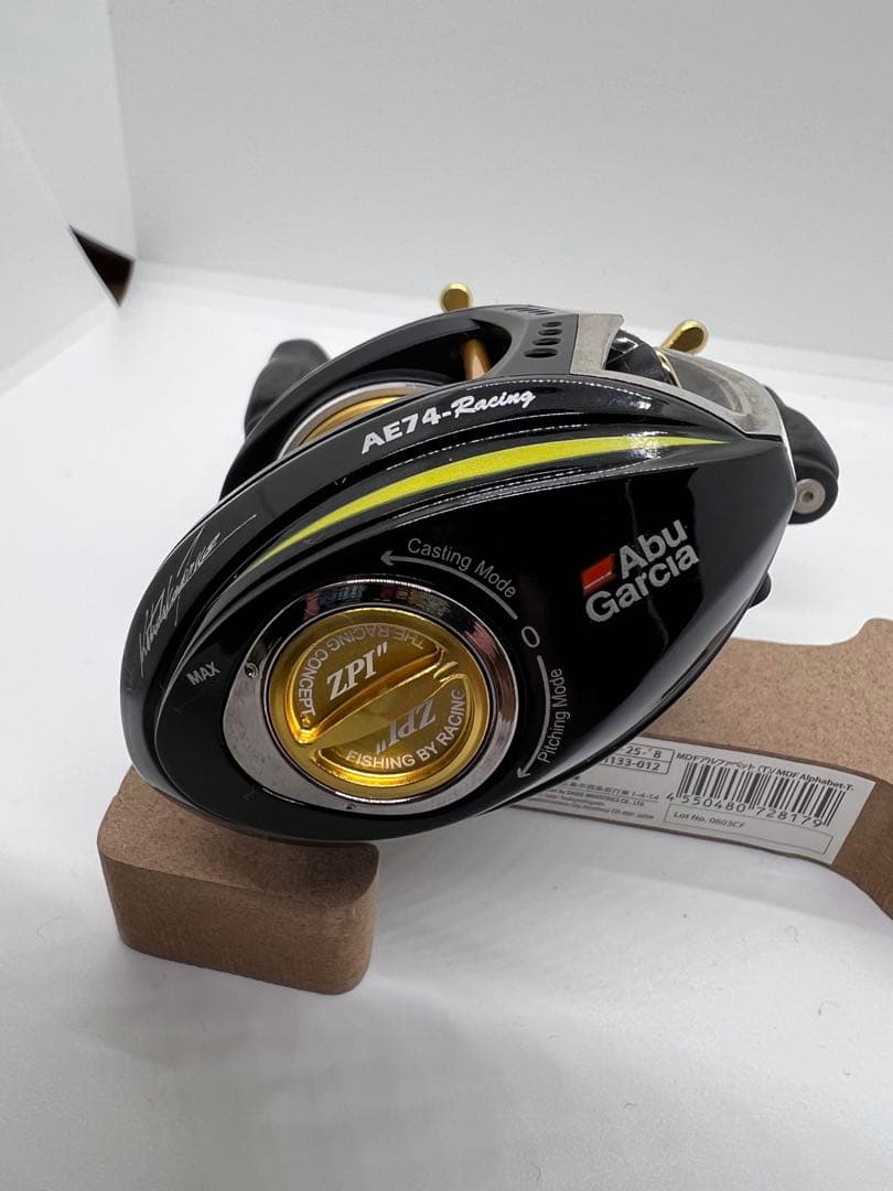 アブガルシア★レボＬＴＺ左ＡＥ７４★ＺＰＩ★ＢＦＣ９３０ＰＲＯｉｋコンビカスタム