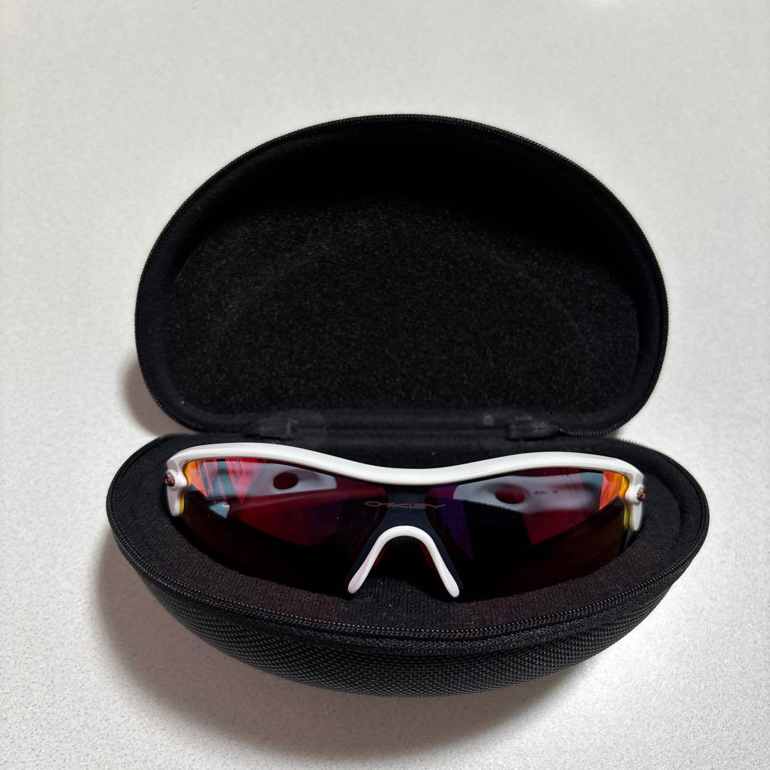 Oakley スポーツメガネ ホワイトフレーム 赤レンズ ケース付き