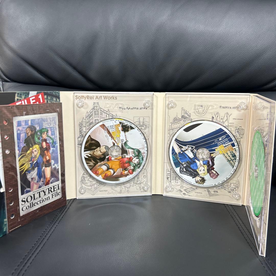 ソルティレイ 斎藤桃子直筆サイン入り収納BOX付 DVD 初回限定版 全７巻