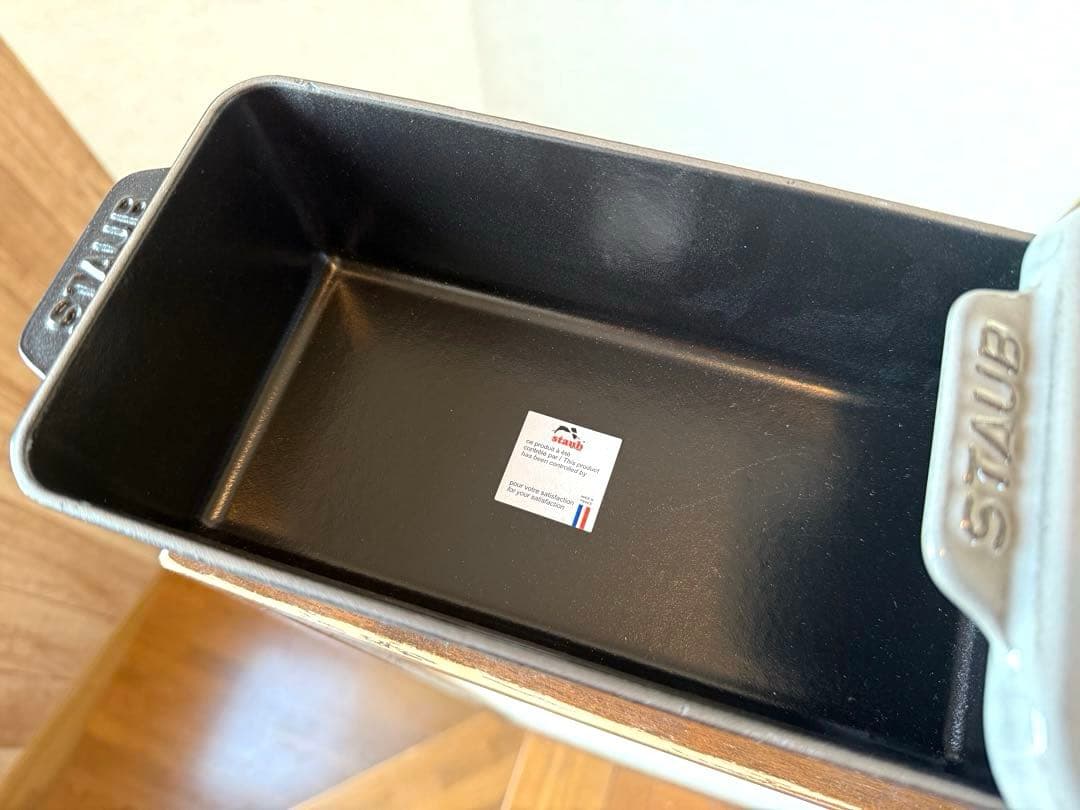 ストウブSTAUB希少廃盤ローフパン/ケーキ＆ブレッドパン新品未使用正規品保証付