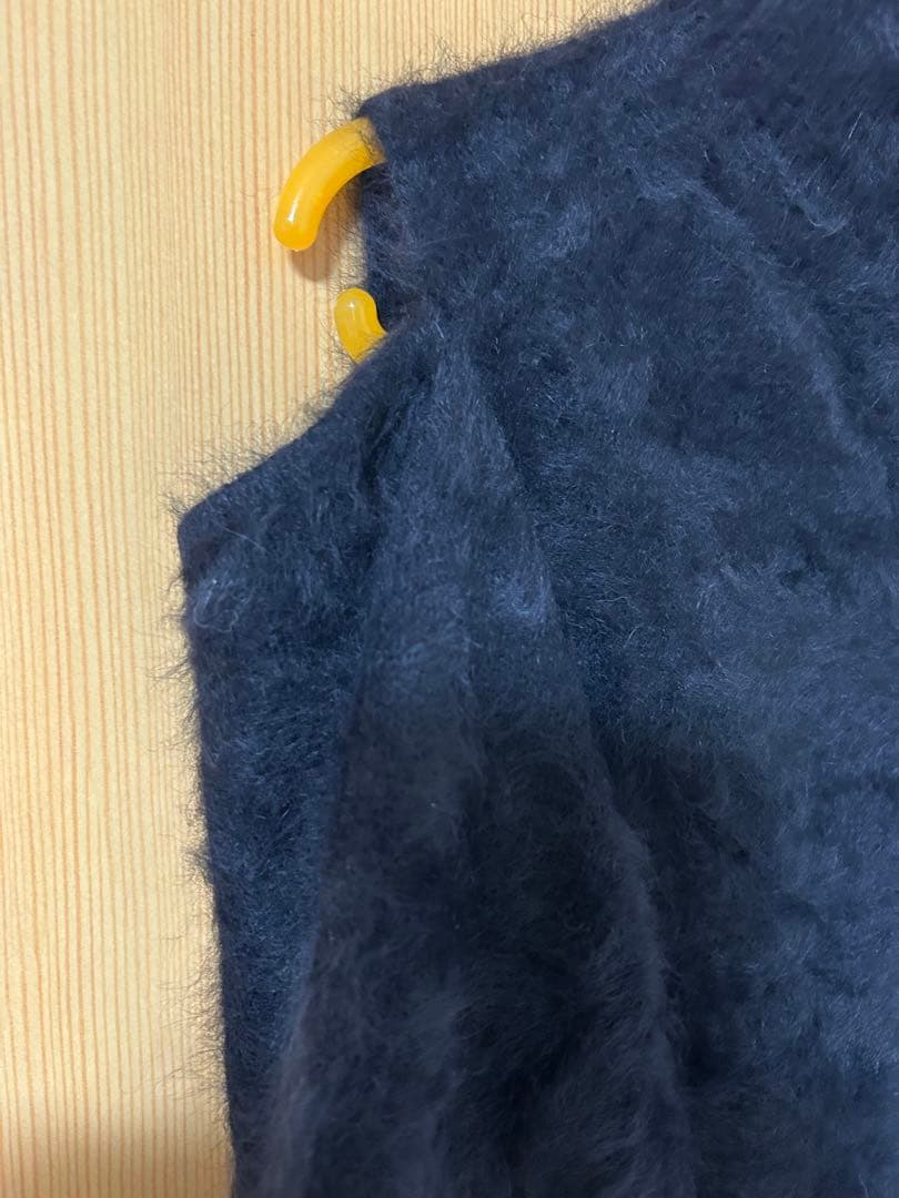 ラブティックボンボン　スリットショルダーブラックミニワンピース　さえこさんワンピ