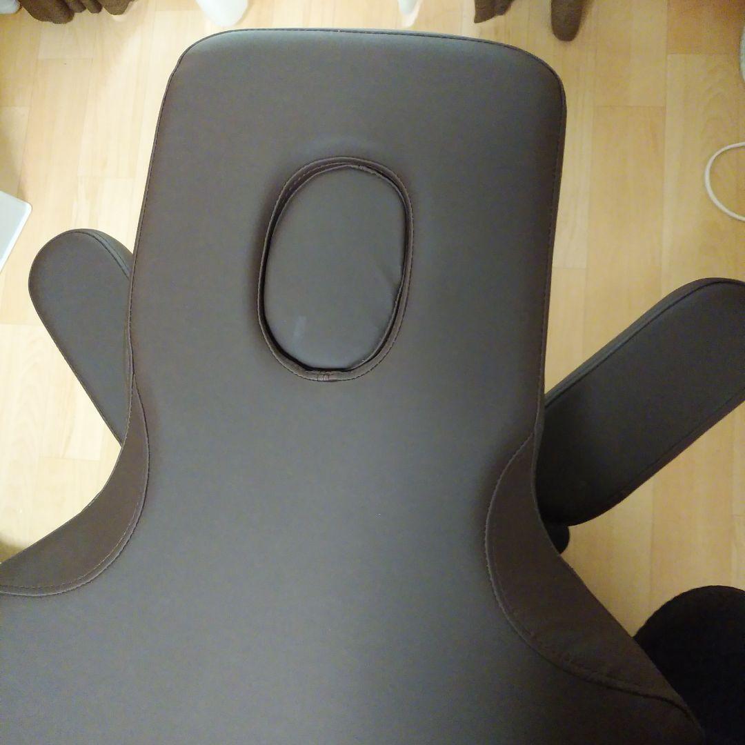 エステ・マッサージ施術 アームレスト付きベッド