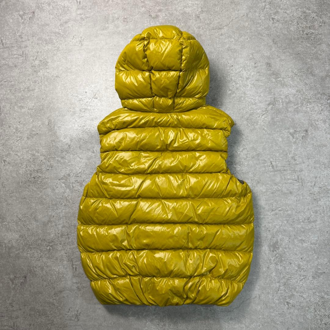 DUVETICA デュベティカ【52】ダウンベスト フード付き 希少カラー