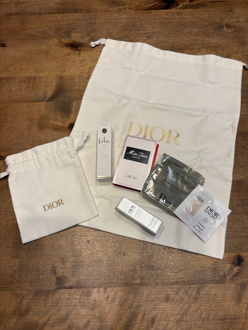 ジャドール ロー ジャディオール ソリッドパフューム未使用 おまけ付き 練り香水