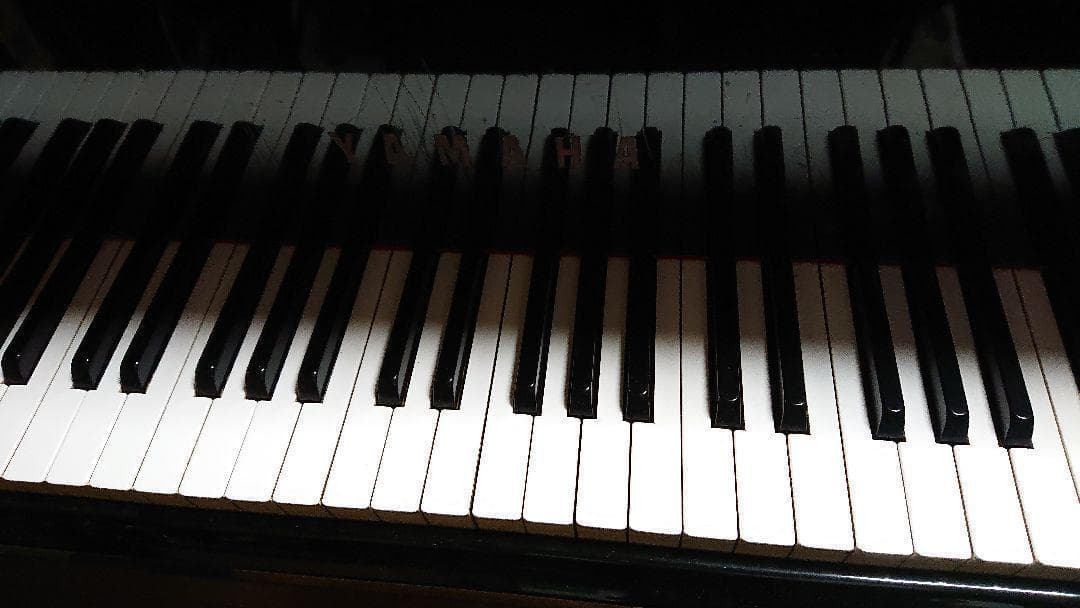 グランドピアノ　YAMAHA