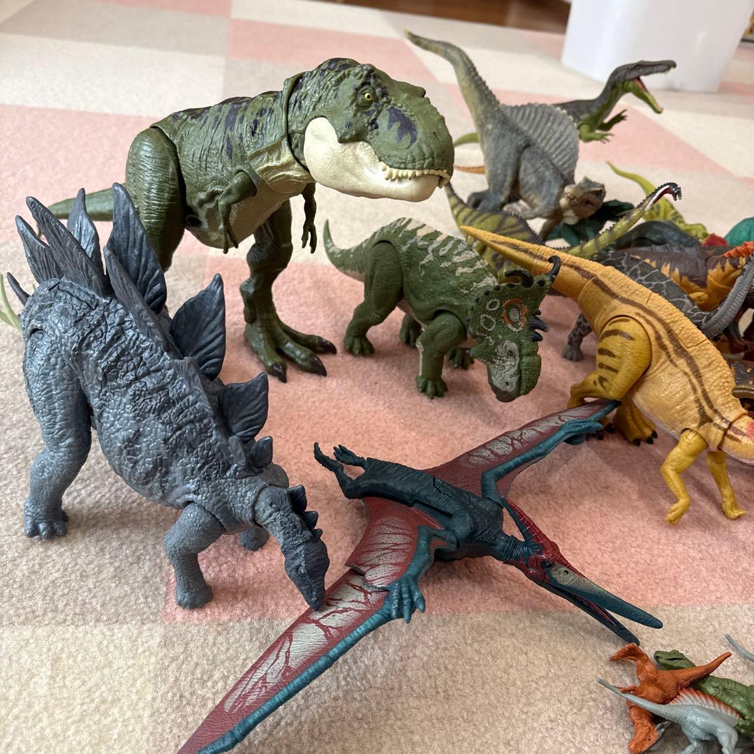 ジュラシックワールド　フィギュアセット　27体