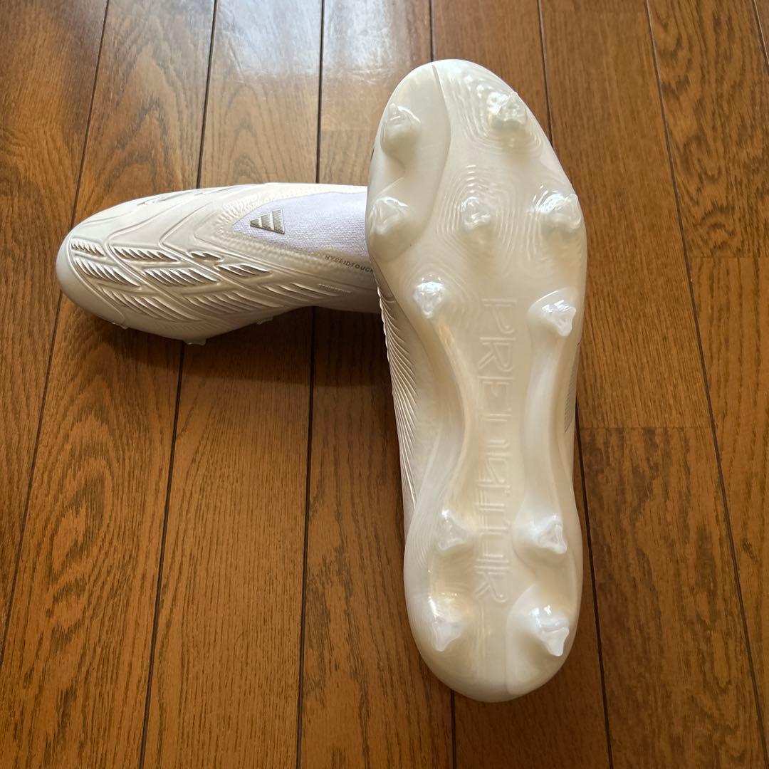 アディダス プレデターエリート レースレス FG