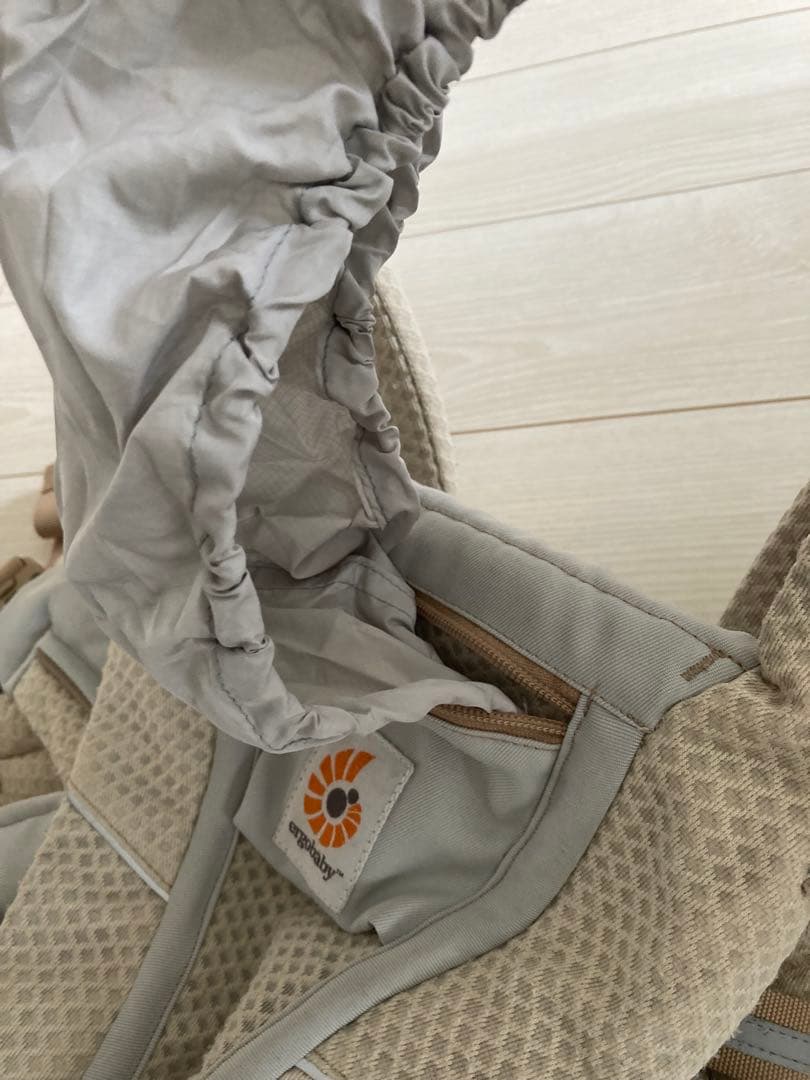 【あきら】ergobaby OMNI Breeze サンドベージュ