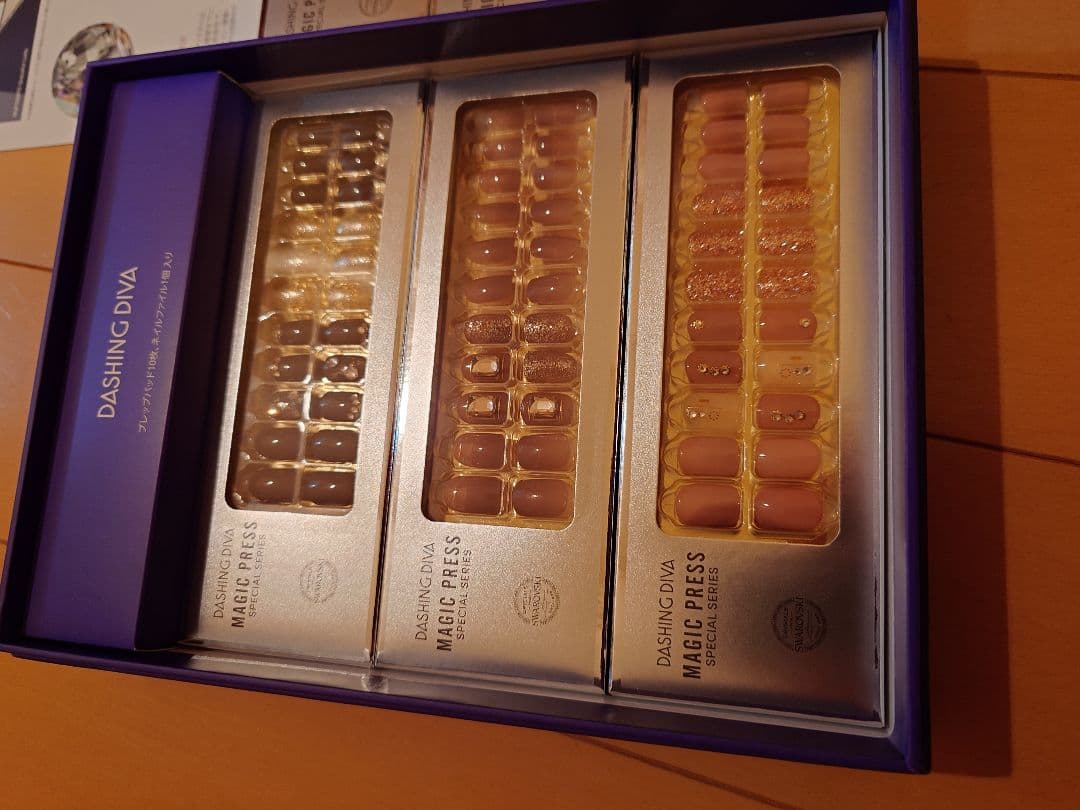 ダッシングディバマジックプレススワロフスキーコレクション