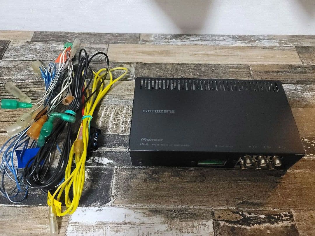Pioneer carrozzeria DEH-P01　付属アンプのみ