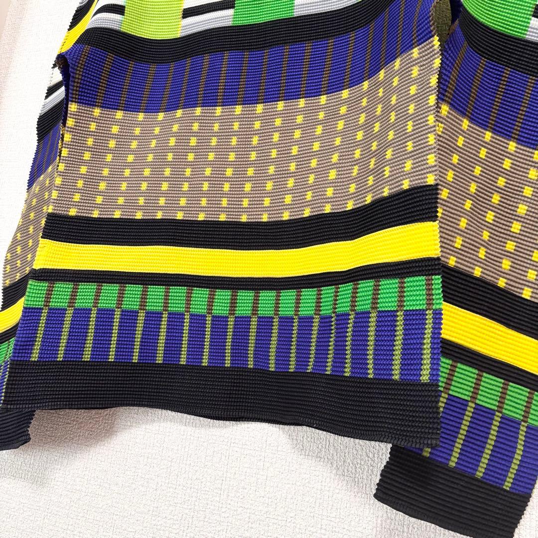 美品　ISSEY MIYAKE ME 長袖　ハイネック　ストレッチ　マルチカラー