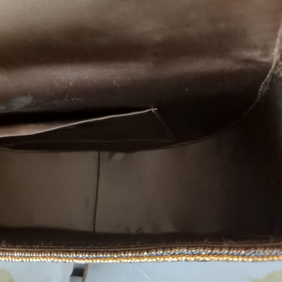 ルミーはしもと　ビーズ刺繍 半月型パーティーバッグ