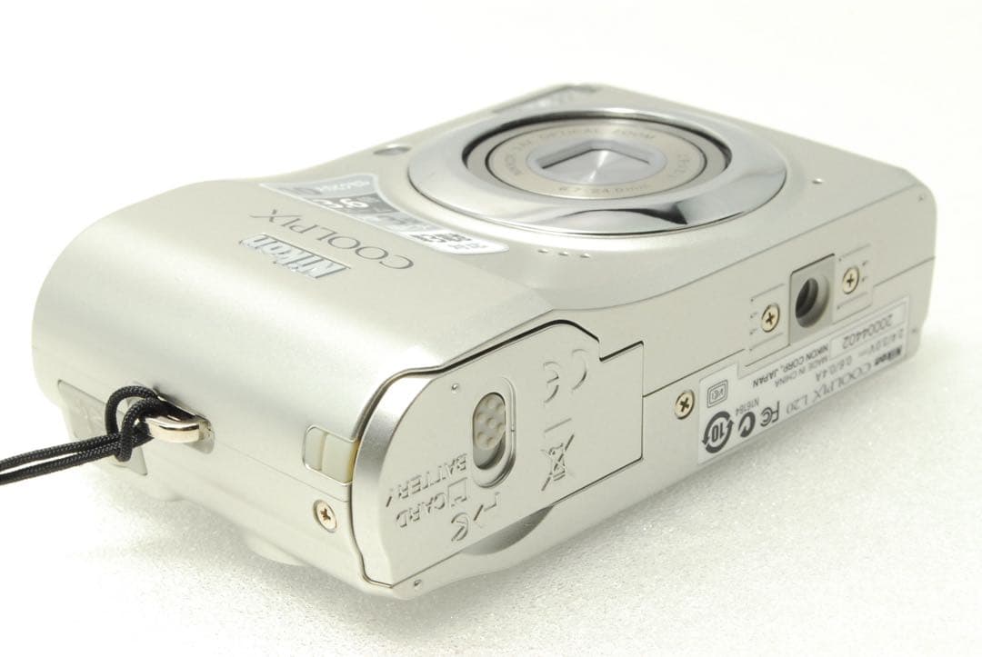 yちゃん 様フォロー割_Nikon COOLPIX L20 ❤️シルバー ニコン