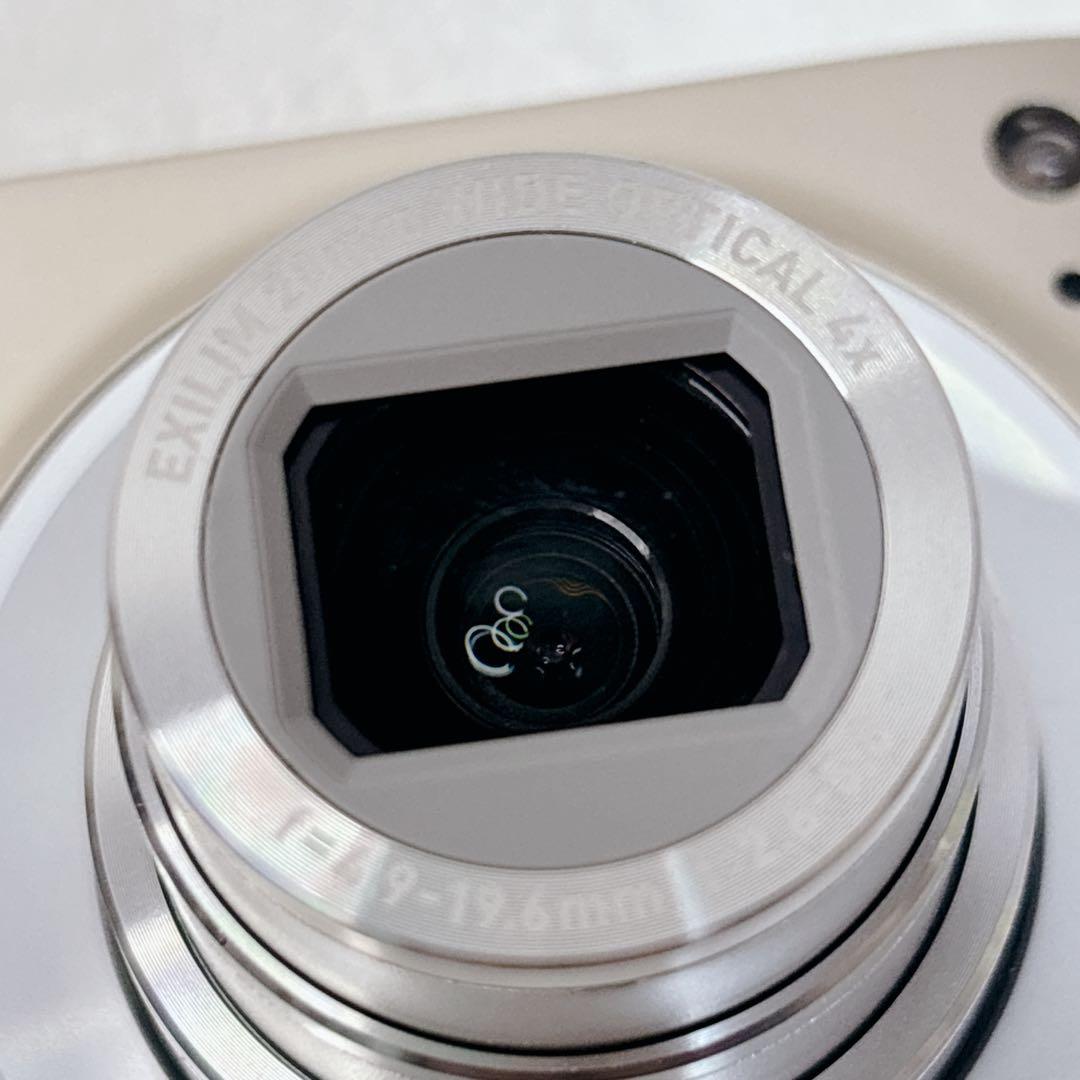 極美品　CASIO EXILIM EX-Z400 12.1MP コンデジ