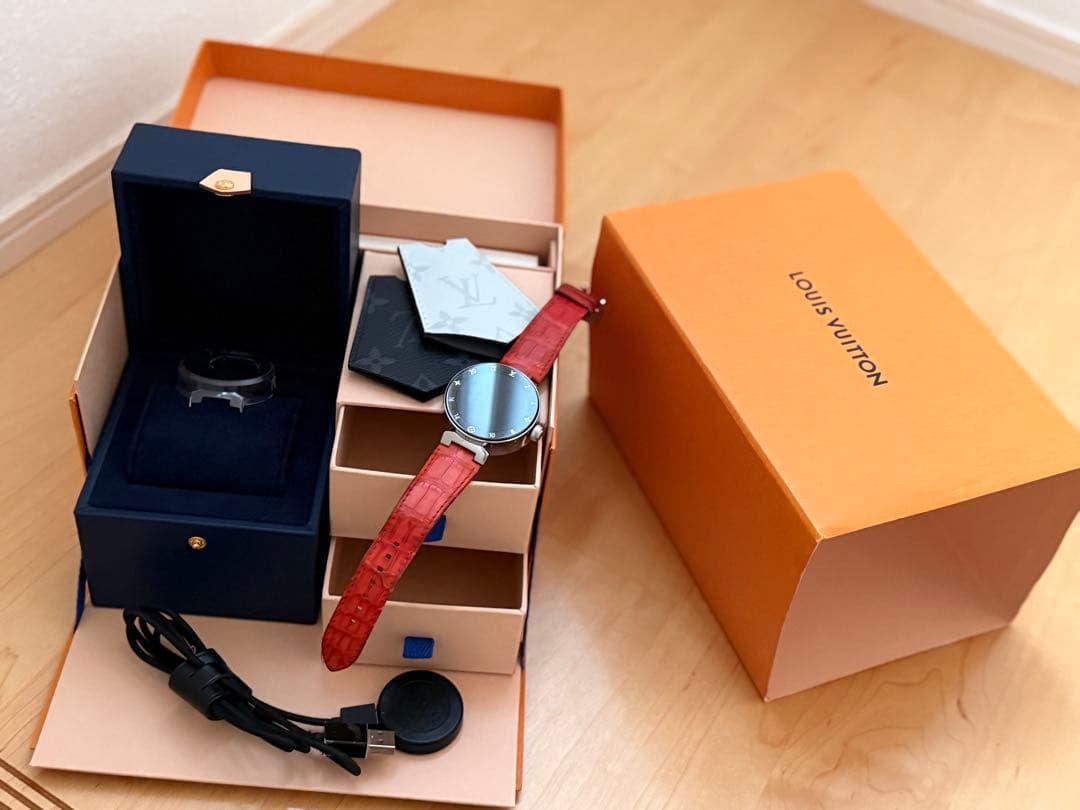 ポ*君様 Louis Vuitton タンブールホライゾン 初期レッド