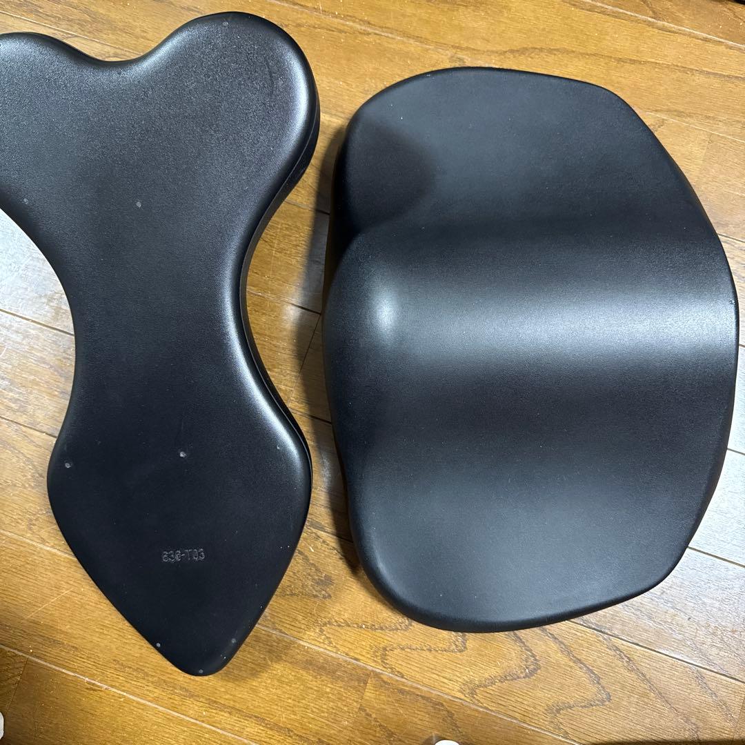 RAKUNAラクナ 肩甲骨はがしピロー、整体ネックポール