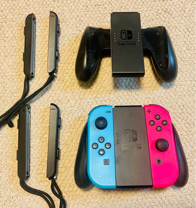 Joy-Con、グリップ、ストラップセット