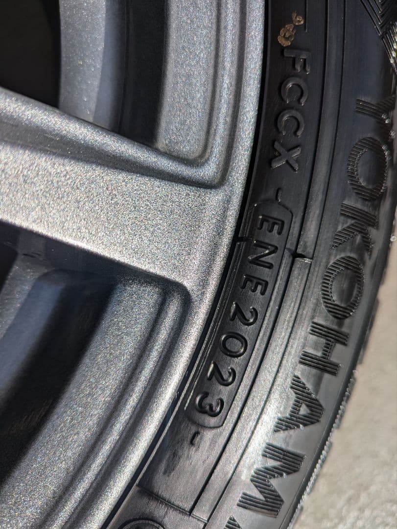 ヨッシー①　14インチ　スタッドレス 　165/65R14