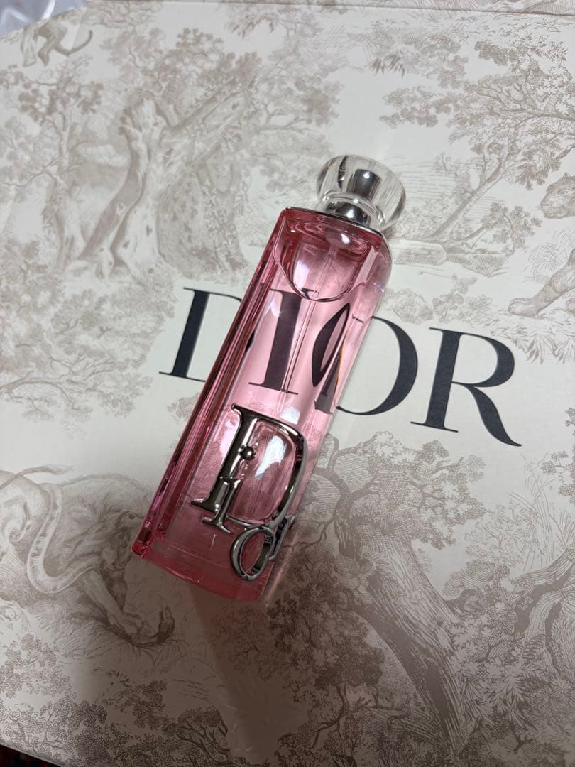 ディオール　アディクト　ロージーグロウ　オードゥパルファン　50ml