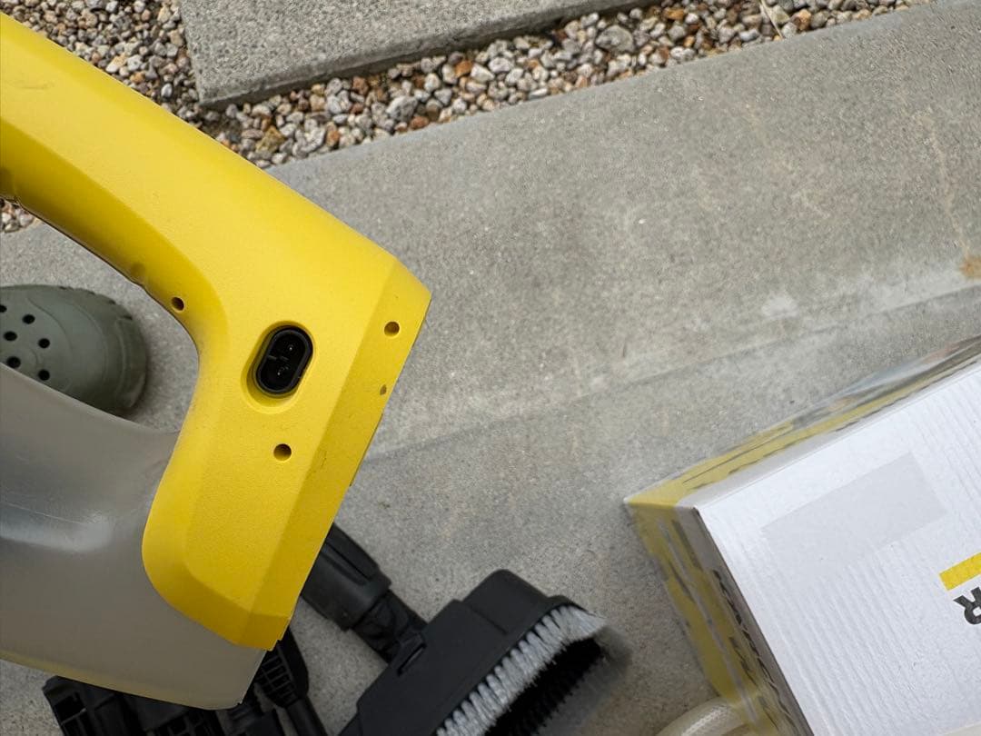 高圧洗浄機ケルヒャーK3 と　バキュームクリーナー