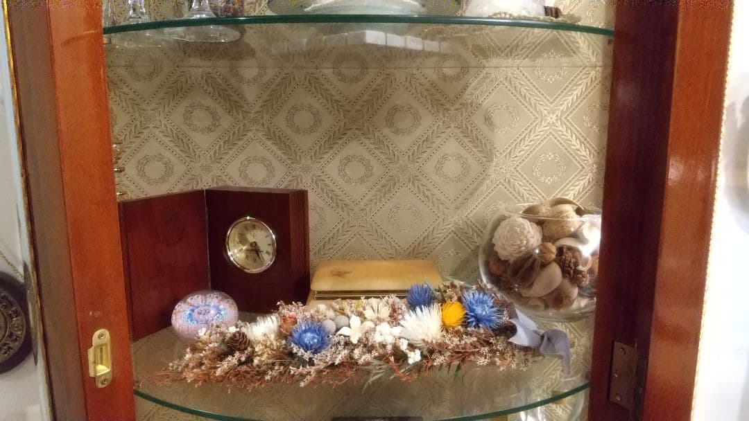 【高級輸入家具①】スペイン製 ガラスキャビネット キュリオケース ショーケース