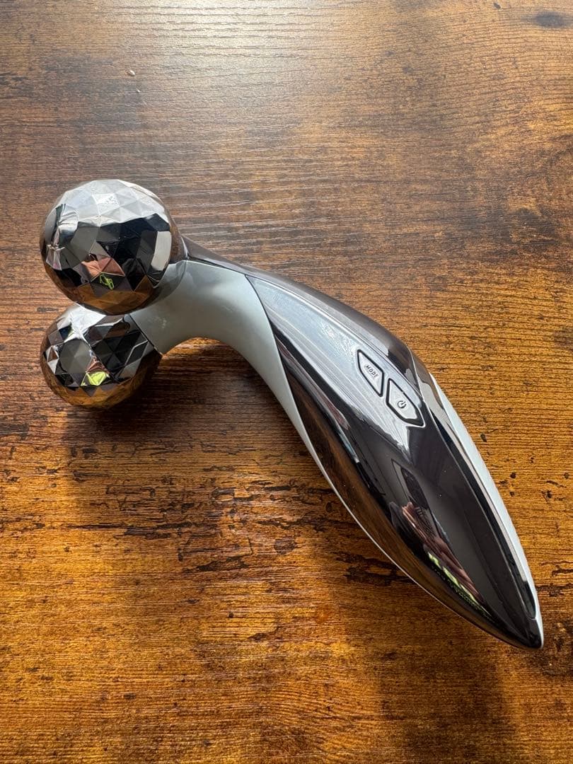 ReFa リファカラットリフト EMS