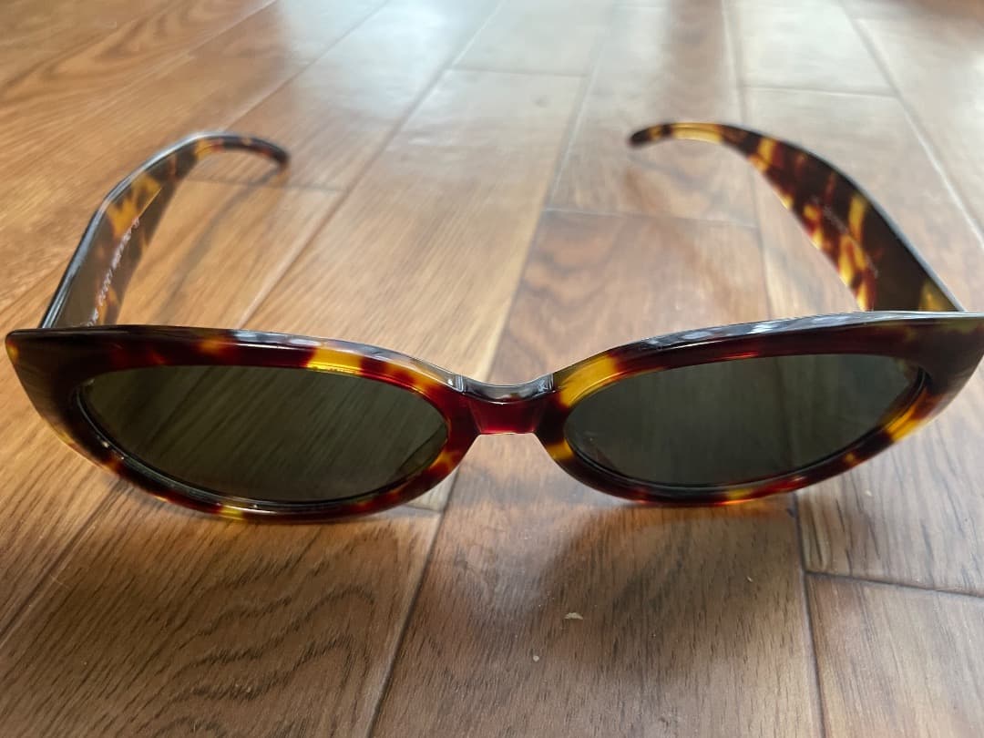 Gucci トータスシェル キャットアイサングラス