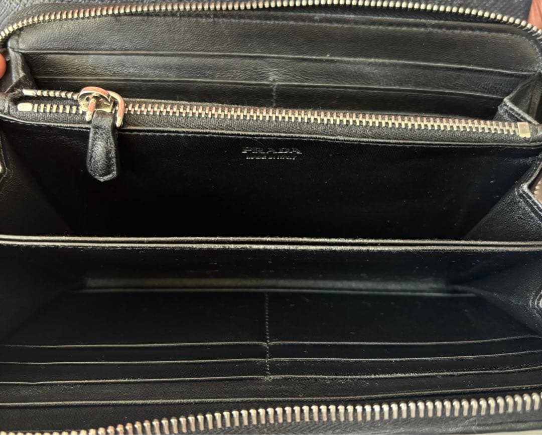 こ*✨様 【美品】PRADA キルティング　長財布
