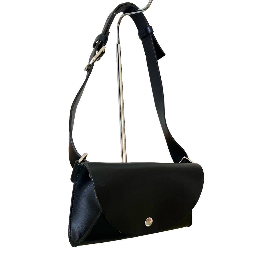 【希少型】COS レザー ベルトバッグ ブラック