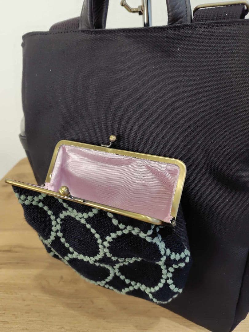 ミナペルホネン/タンバリンネイビー×LBがま口ポケット/A4トートリュック