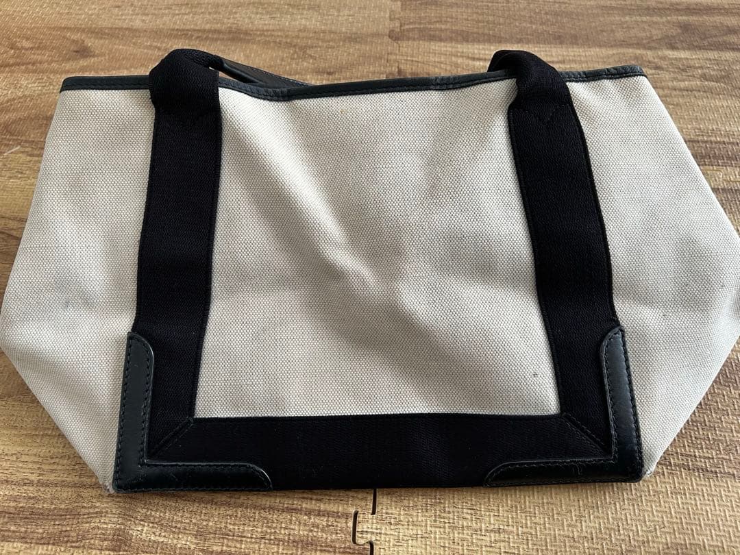 バレンシアガ　トートバッグ