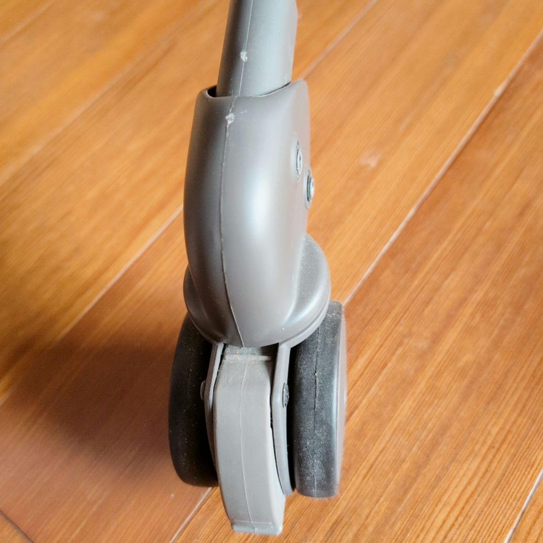 Combi コンビ ネムリラ AUTO SWING BEDi ベージュ 値引あり