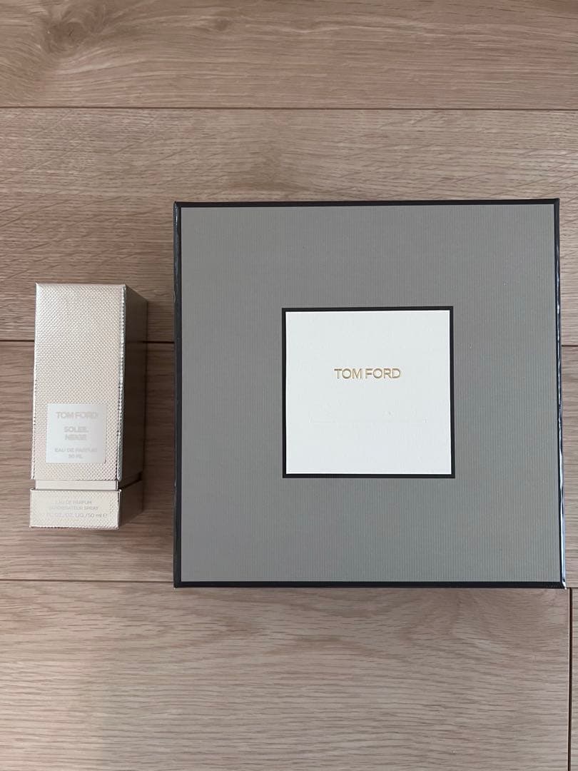 トムフォード ソレイユ ネージュ オード パルファム スプレィ 50ml