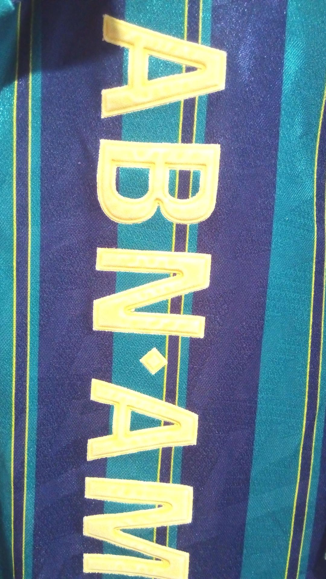 レトロ♥アヤックス♥超希少！ヴィンテージユニフォーム♥UMBRO♥サードモデル