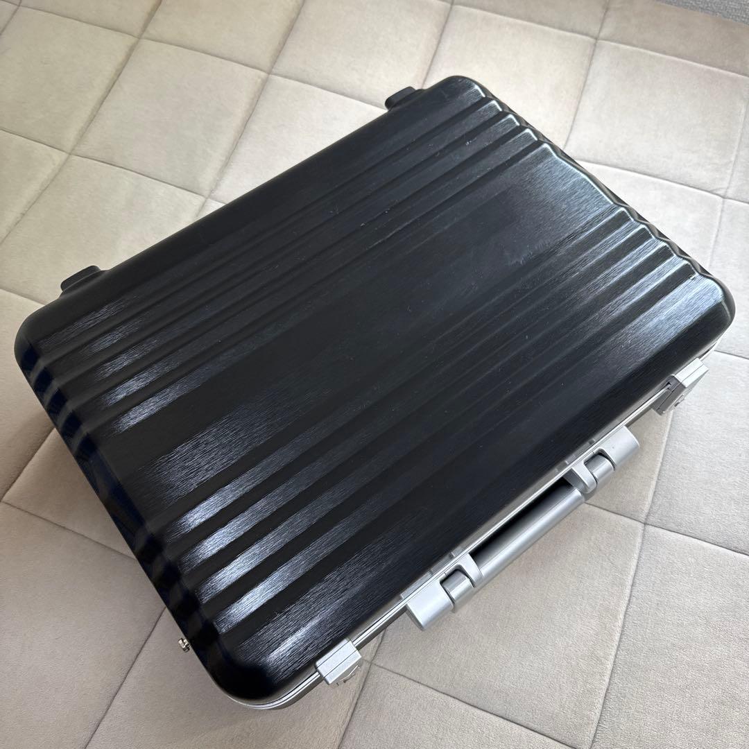 【美品】LEGEND WALKERアタッシュケースブラック鍵2個/ショルダー付き