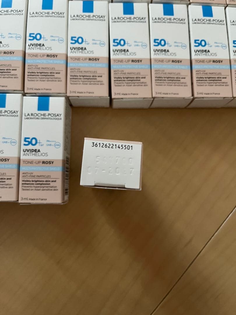 ラロッシュポゼ　ローズ　サンプル　2ml 3ml 下地　日焼け止め　約現品15個